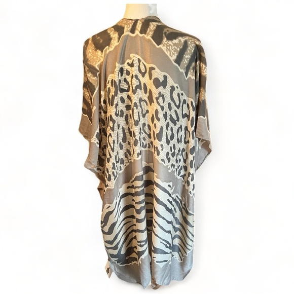 Jessica McClintock's Beautiful, Stylish Kimono, NEW - Picture 4 of 4